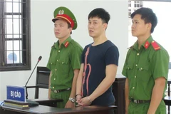 Bị cáo Phan Hoài Nhân tại phiên xét xử. (Ảnh: Nguyễn Thành/TTXVN)