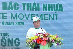 Thủ tướng Nguyễn Xuân Phúc đến dự Lễ ra quân toàn quốc phong trào chống rác thải nhựa. 