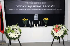 Bàn thờ di ảnh Đại tướng Lê Đức Anh. (Ảnh: Phóng viên TTXVN tại Hong Kong)