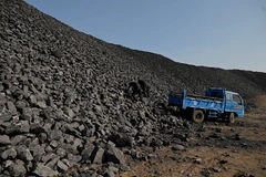 Công nhân làm việc tại mỏ than ở Datong, tỉnh Sơn Tây, Trung Quốc. (Ảnh minh họa: AFP/TTXVN)