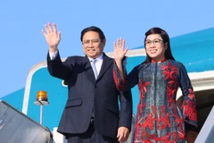Thủ tướng Phạm Minh Chính và Phu nhân cùng Đoàn đại biểu cấp cao Việt Nam rời Thủ đô Budapest, lên đường tới Romania. (Ảnh: Dương Giang/TTXVN)