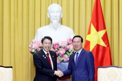 Chủ tịch nước Võ Văn Thưởng tiếp Thống đốc tỉnh Fukuoka Hattori Seitaro. (Ảnh: Thống Nhất/TTXVN)