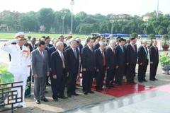 Lãnh đạo Đảng, Nhà nước vào Lăng viếng Chủ tịch Hồ Chí Minh