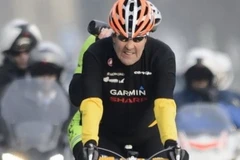 Ngoại trưởng Mỹ John Kerry trong một buổi đi xe đạp. (Nguồn AFP)