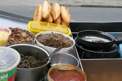 Vụ ngộ độc do ăn bánh mỳ: Có tụ cầu vàng trong mẫu xét nghiệm