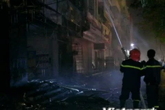 [Video] Cháy lớn tại tòa nhà chi nhánh Ngân hàng NCB ở Hà Nội