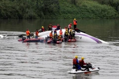 [Video] Số người thiệt mạng trong vụ rơi máy bay Đài Loan tăng