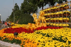 [Photo] Vẻ đẹp của đường hoa nghệ thuật Thành phố mới Bình Dương