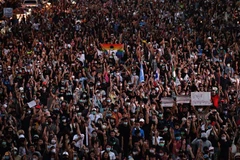 Biểu tình tại thủ đô Bangkok ngày 25/10/2020, khiến căng thẳng chính trị leo thang. (Ảnh: AFP/TTXVN)