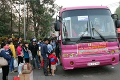 Lao động về quê ăn Tết. (Ảnh minh họa: Quách Lắm/TTXVN)