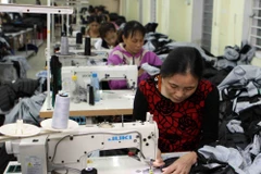 Vốn đầu tư nước ngoài đăng ký vào Việt Nam đạt trên 15 tỷ USD 