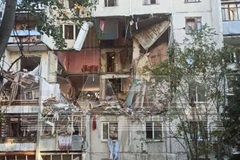 Tầng 3, 4 và 5 của tòa nhà bị sập. (Nguồn: TASS)