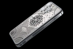 Công ty Nga gây sốc khi bán chiếc điện thoại iPhone đắt nhất thế giới