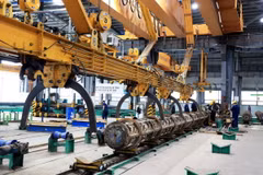 Chính phủ Việt Nam đang thực hiện các chính sách công nghiệp để phát triển các ngành chủ lực, ngay cả ở những lĩnh vực khó có khả năng cạnh tranh. (Ảnh: Hồng Đạt/TTXVN)
