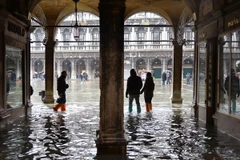 Công trình thời Hy Lạp cổ đại bị hư hại nặng vì thời tiết