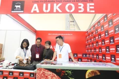 Gian trưng bày sản phẩm bò Aukobe Nhật Bản. (Ảnh: Ngọc Anh/TTXVN phát)