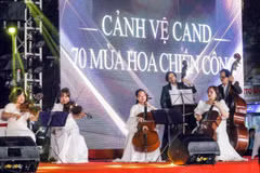Một tiết mục văn nghệ tại chương trình nghệ thuật. (Ảnh: Phạm Kiên/TTXVN)