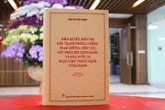 Cuốn sách Kiên quyết, kiên trì đấu tranh phòng, chống tham nhũng, tiêu cực, góp phần xây dựng Đảng và Nhà nước ta ngày càng trong sạch, vững mạnh của Tổng Bí thư Nguyễn Phú Trọng. (Nguồn: Nhà xuất bản Chính trị quốc gia Sự thật) 