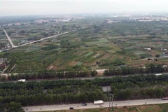 Tuyến Vành đai 4 qua Đại lộ Thăng Long trên địa bàn xã Song Phương, huyện Hoài Đức (Hà Nội). (Ảnh: Huy Hùng/TTXVN) 