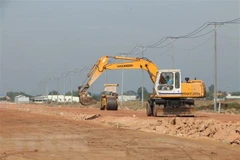 Một trong những dự án trọng điểm trên địa bàn các huyện Bến Lức và Đức Hòa, tỉnh Long An. (Ảnh: Thanh Bình/TTXVN) 
