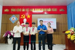 Hà Tĩnh: Tuyên dương 2 học sinh dũng cảm cứu người đuối nước