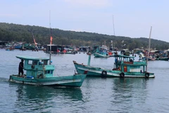 Tàu cá trên vùng biển An Thới, thành phố Phú Quốc (Kiên Giang). (Ảnh: Lê Huy Hải/TTXVN)