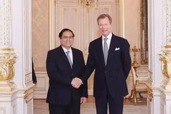Thủ tướng Phạm Minh Chính hội kiến Đại Công tước Luxembourg Henri. (Ảnh: Dương Giang/TTXVN) 