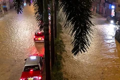 Ngập lụt sau mưa bão ở Hong Kong. (Nguồn: AFP)