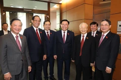 Tổng Bí thư Nguyễn Phú Trọng với các lãnh đạo Đảng, Nhà nước. (Ảnh: Trí Dũn/TTXVN) 