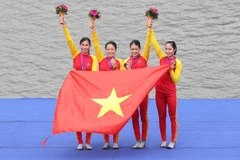 Đội Rowing Việt Nam giành Huy chương Đồng tại Asian Games 19 . (Ảnh: Hoàng Linh/TTXVN) 