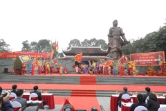 Chương trình nghệ thuật màn Sử thi mùa xuân Kỷ Dậu 1789 tại kỷ niệm chiến thắng Ngọc Hồi-Đống Đa. (Ảnh: Minh Quyết/TTXVN) 