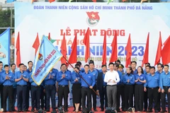 Lãnh đạo Thành đoàn Đà Nẵng phát động Tháng Thanh niên năm 2023 với chủ đề Tuổi trẻ Đà Nẵng tiên phong chuyển đổi số. (Ảnh: Văn Dũng/TTXVN)