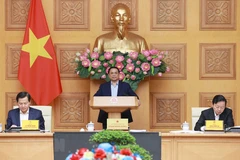 Sáng 12/3, Thủ tướng Phạm Minh Chính chủ trì cuộc họp để triển khai phương án đầu tư xây dựng tuyến đường cao tốc Ninh Bình-Nam Định-Thái Bình và Gia Nghĩa (Đắk Nông)-Chơn Thành (Bình Phước). (Ảnh: Dương Giang/TTXVN)