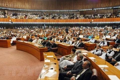 Toàn cảnh một phiên họp Quốc hội Pakistan tại Islamabad. (Ảnh: AFP/TTXVN) 