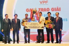 Lễ trao giải tổng kết V-League 2015. (Nguồn: TTXVN)
