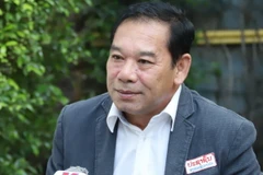 Phó Trưởng ban Tuyên huấn Trung ương Đảng Nhân dân Cách mạng Lào, Tổng Biên tập báo Pasaxon Vanxay Tavinyan trả lời phỏng vấn phóng viên TTXVN tại Vientiane. (Ảnh: Đỗ Bá Thành/TTXVN)