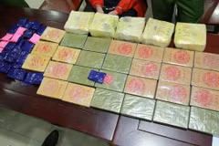 Tang vật vụ án. (Ảnh: TTXVN phát)