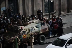 Binh sỹ được triển khai tại La Paz, Bolivia, ngày 26/6. (Ảnh: AA/TTXVN)