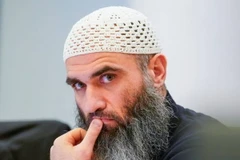 Đối tượng Zaniar Matapour tại phiên xét xử ở Oslo, Na Uy, ngày 12/3. (Ảnh: Getty Images/TTXVN)