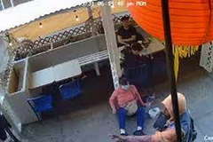 Hình ảnh vụ tấn công cắt từ camera. (Nguồn: djazairy.info)