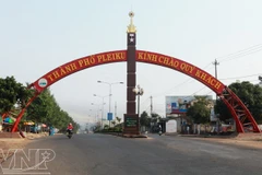 Lên thăm phố núi Pleiku quanh năm sương mù bao phủ 