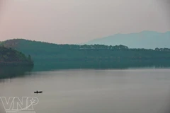 Biển Hồ - “Viên ngọc xanh” trên phố núi Pleiku