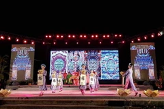 Cảnh trong chương trình Đại Nội về đêm. (Ảnh: Quốc Việt/Vietnam+)