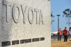 Biểu tượng hãng ôtô Toyota tại nhà máy sản xuất của hãng này ở Melbourne, bang Victoria, Australia. (Nguồn: AFP/TTXVN)