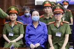 Bị cáo Trương Mỹ Lan tại phiên xét xử sơ thẩm vụ án Vạn Thịnh Phát giai đoạn 2 ngày 30/9/2024. (Ảnh: Thanh Vũ/TTXVN)