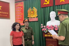Bị can Đặng Thị Hàn Ni thời điểm bị bắt. (Nguồn: Cơ quan Công an)