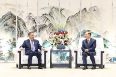 Tổng Bí thư, Chủ tịch nước Tô Lâm hội kiến Bí thư Tỉnh ủy Quảng Đông Hoàng Khôn Minh. (Ảnh: Trí Dũng/TTXVN)