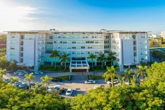 Bệnh viện Trung ương Huế.