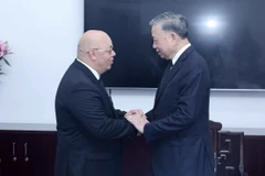 Chủ tịch nước Tô Lâm tiếp Bộ trưởng Bộ Cựu chiến binh và Người có công Algeria Laid Rebiga. (Ảnh: Nhan Sáng/TTXVN)