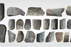 Một số thanh-mảnh trong bộ sưu tập đàn đá Bình Đa hiện lưu giữ tại Bảo tàng Đồng Nai (Nguồn: Báo Đồng Nai)